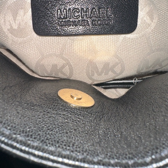 Michael Kors Medium Hamilton Satchel - Picture 9 of 10